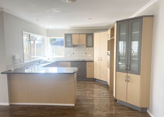  at 42 Raphoe Road, Flat Bush, Manukau City, Auckland