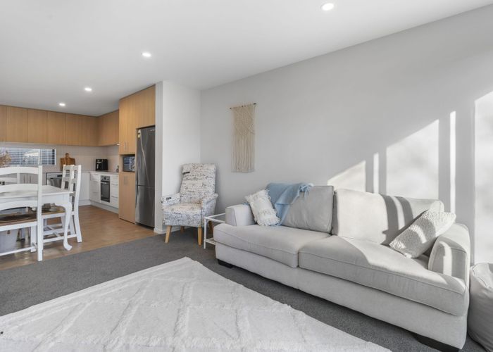  at 8/27 Bartlett Street, Riccarton, Christchurch City, Canterbury