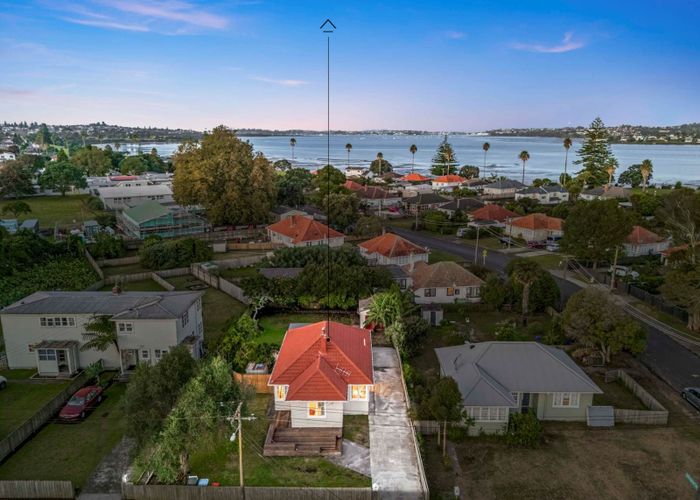  at 25 Alamein Road, Panmure, Auckland City, Auckland