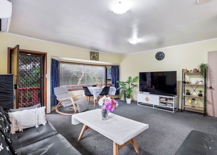  at 4/20 Reid Road, New Lynn, Waitakere City, Auckland