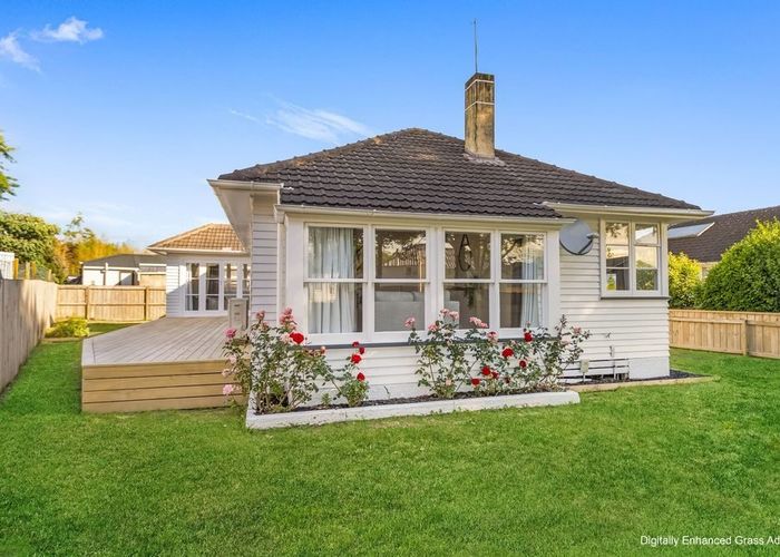  at 102 Holland Road, Fairfield, Hamilton, Waikato