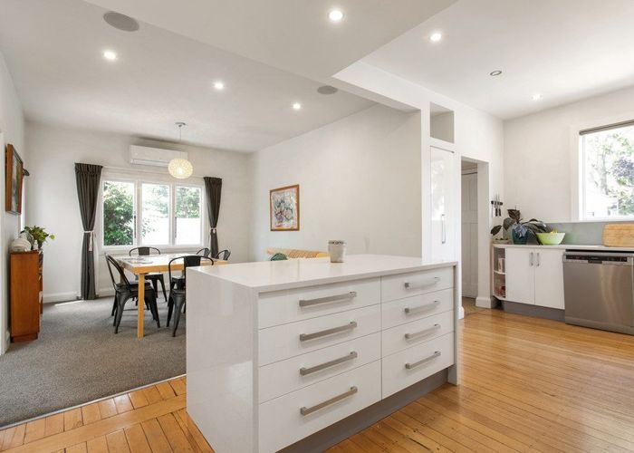 at 8 Bradshaw Terrace, Riccarton, Christchurch