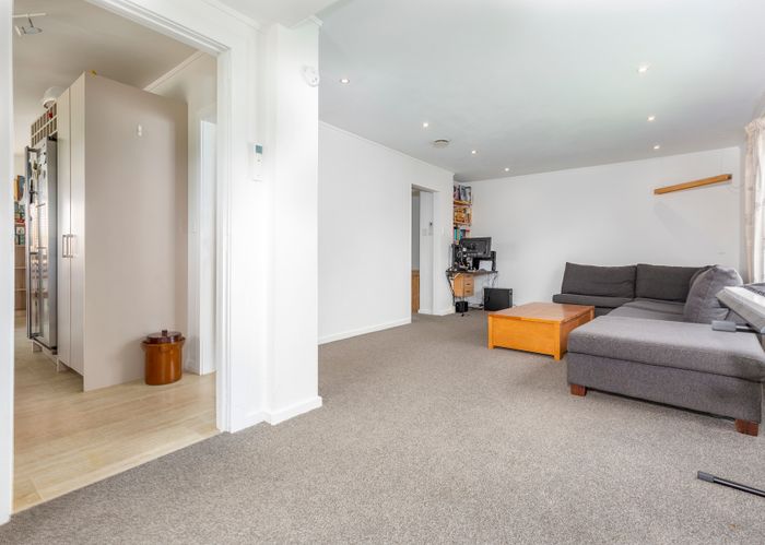  at 33 Mcrobbie Road, Papakura