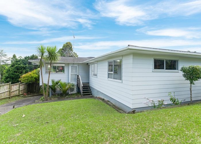  at 4 Bonito Place, Bayview, North Shore City, Auckland