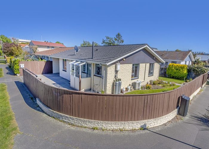  at 1/4 Dilworth Street, Riccarton, Christchurch City, Canterbury