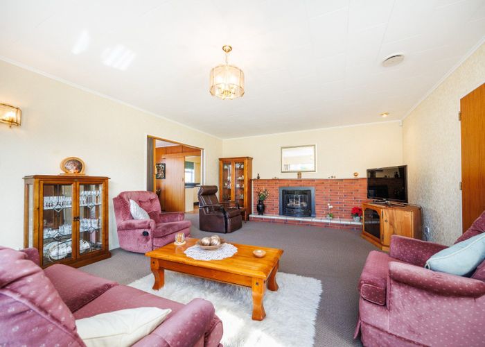  at 18 Westhaven Grove, Takaro, Palmerston North