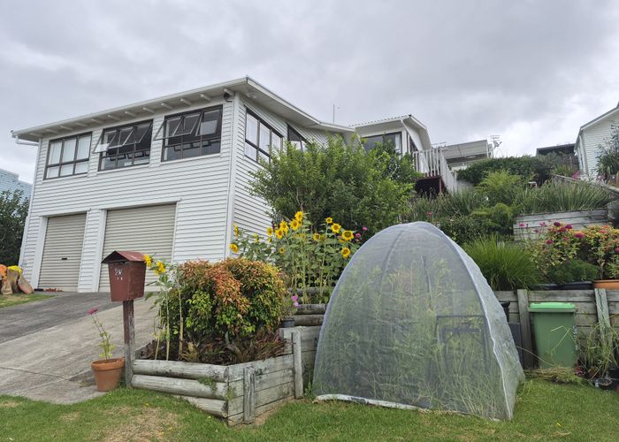  at 27 Carlton Crescent, Maraetai, Manukau City, Auckland