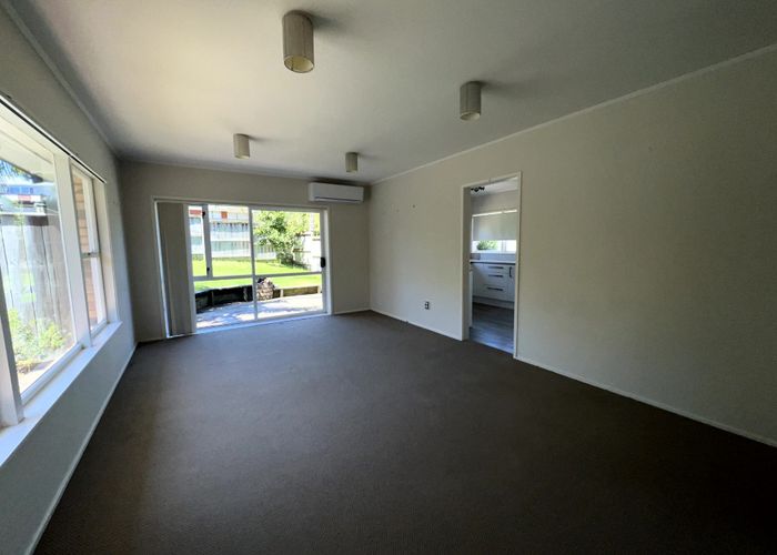  at 1/9 Sudan Avenue, Milford, North Shore City, Auckland