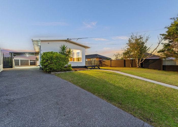  at 1 Sexton Place, Manurewa East, Manukau City, Auckland
