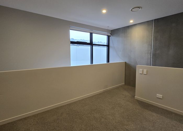  at 1/33 Cleveland Street, Brooklyn, Wellington, Wellington