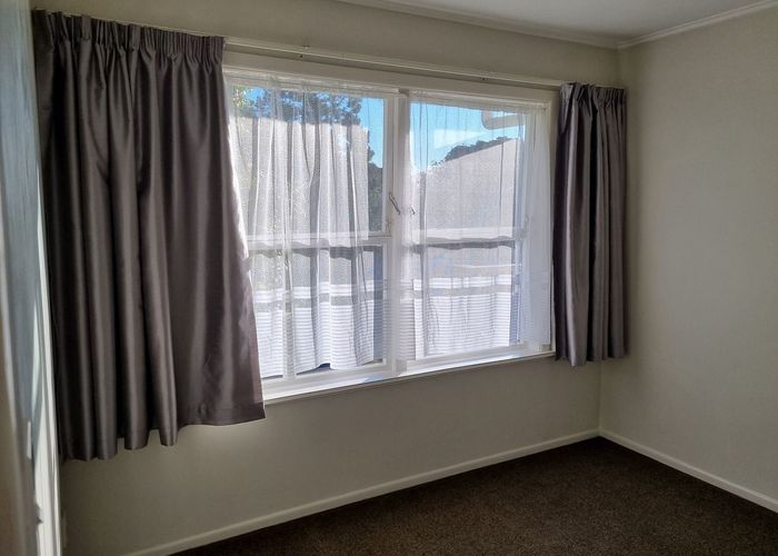  at 12 Walpole Avenue, Hillpark, Auckland