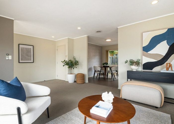  at 1/44 Barbados Drive, Unsworth Heights, North Shore City, Auckland