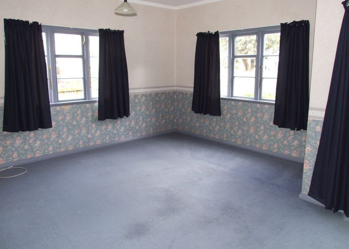  at 220 College Street, West End, Palmerston North, Manawatu / Whanganui