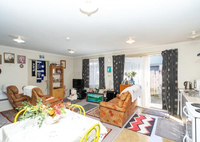  at 2A Burrows Place, Frankton, Hamilton