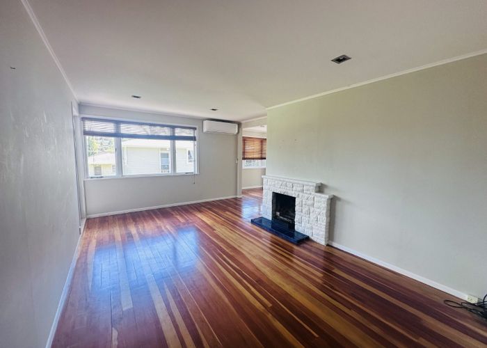  at 105 Selwyn Crescent, Forrest Hill, Auckland