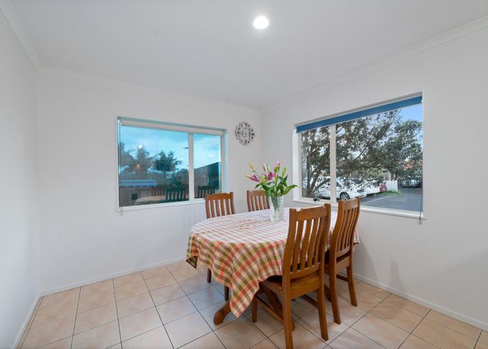  at 20 Greenberry Drive, Ranui, Auckland