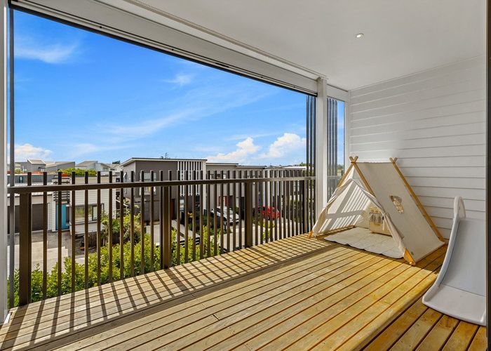  at 16 Raranga Lane, Hobsonville, Waitakere City, Auckland