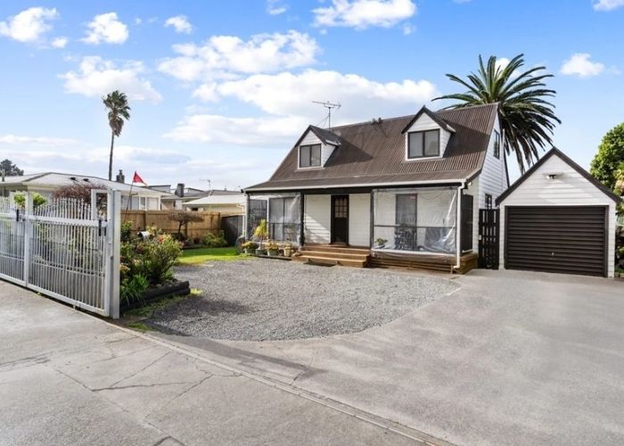  at 15A Clark Street, Manurewa, Auckland