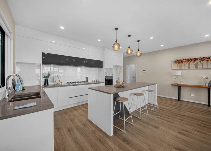  at 126 Thomas Road, Flat Bush, Manukau City, Auckland