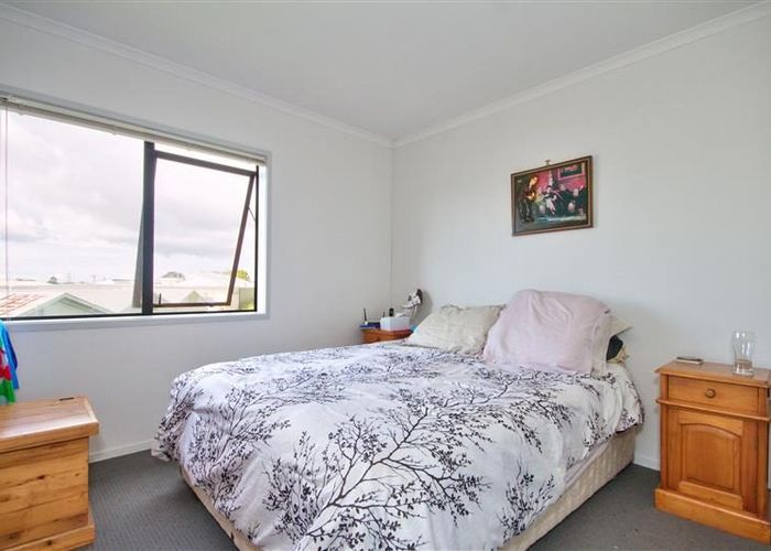  at 190/172 McLeod Road, Te Atatu South, Waitakere City, Auckland