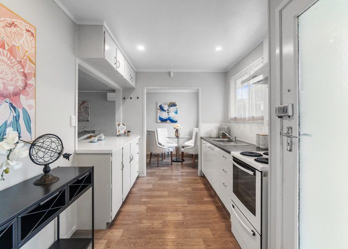 at 1/18 Matipo Road, Te Atatu Peninsula, Auckland