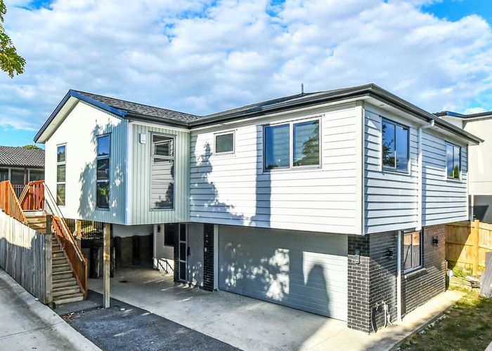  at 10A Caserta Place, Clover Park, Auckland