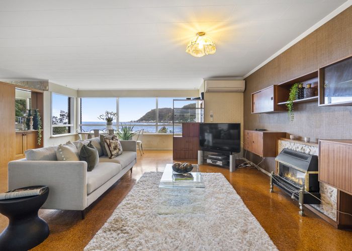  at 77 Breaker Bay Road, Breaker Bay, Wellington