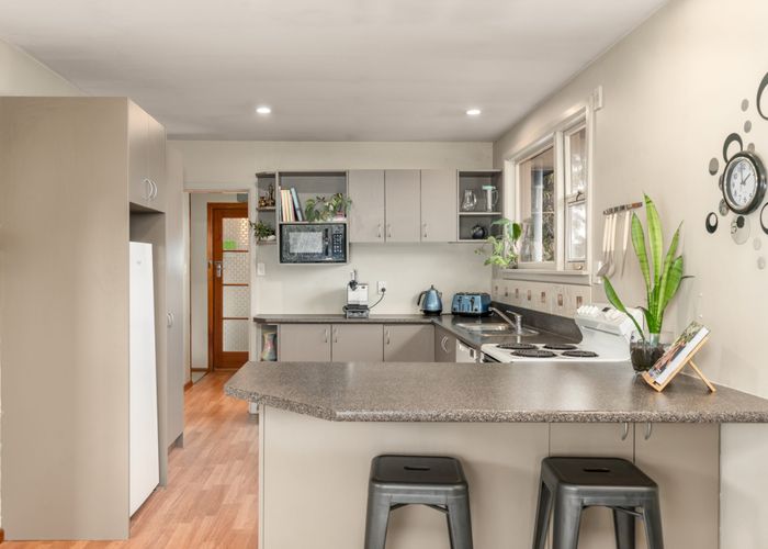  at 27 Ramore Place, Redwood, Christchurch