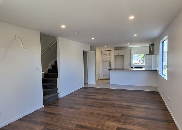  at 1/15 Chadwick Crescent, Mangere East, Manukau City, Auckland