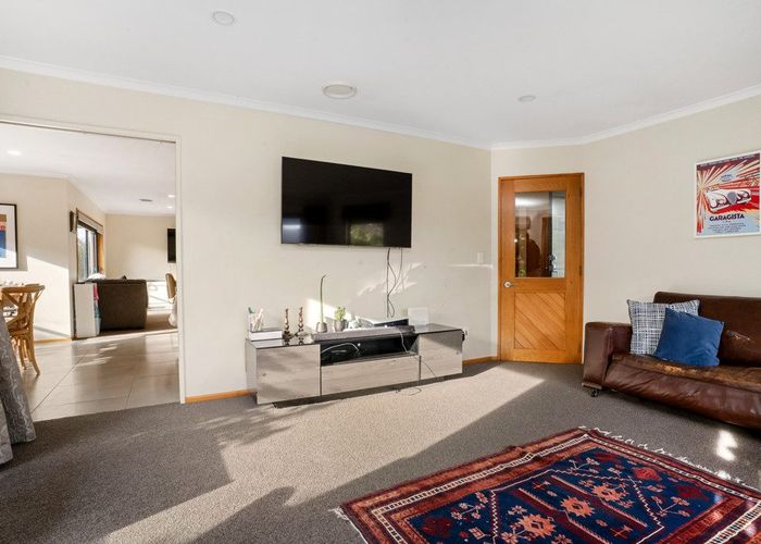  at 18 Vanderbilt Place, Halswell, Christchurch City, Canterbury