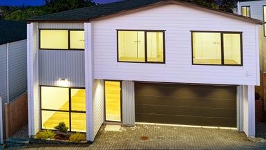  at 21D Barron Drive, Green Bay, Auckland