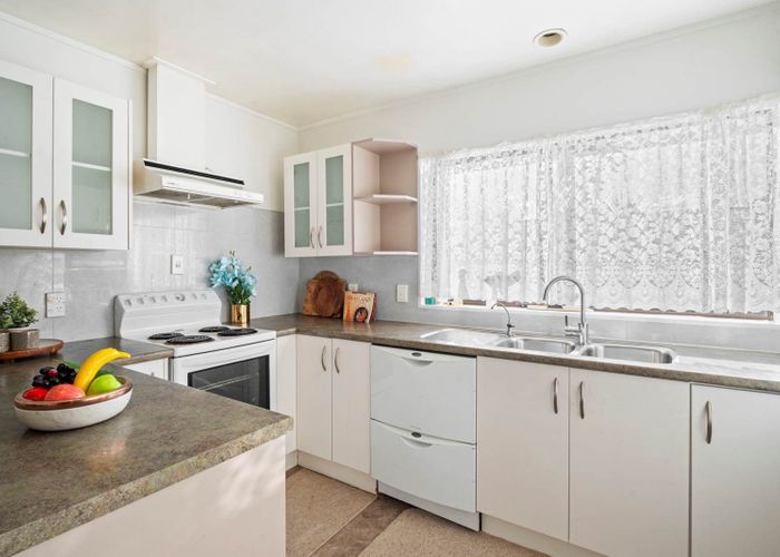  at 2/60 Beach Road, Papakura, Papakura, Auckland
