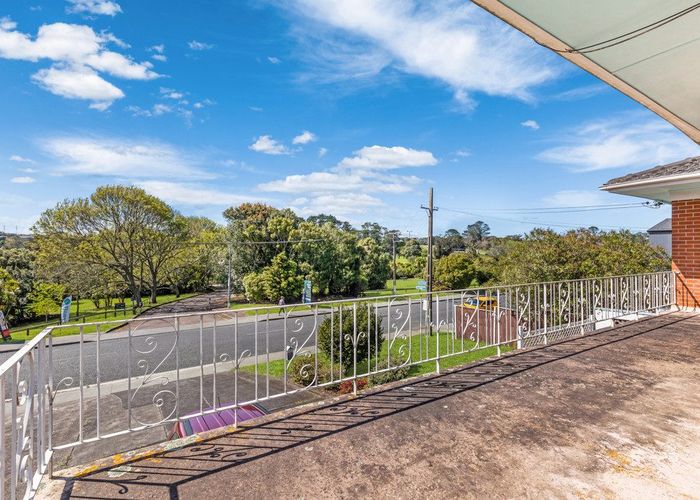  at 9 Griffen Park Road, Mount Roskill, Auckland