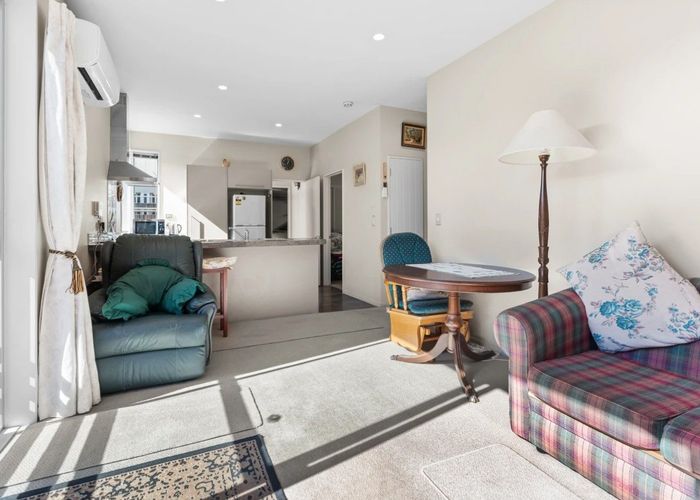  at 4/98 Warrington Street, Mairehau, Christchurch City, Canterbury