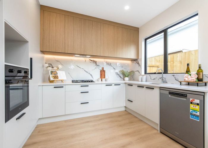  at Lot 2, 11 Malvina Place, Bucklands Beach, Manukau City, Auckland