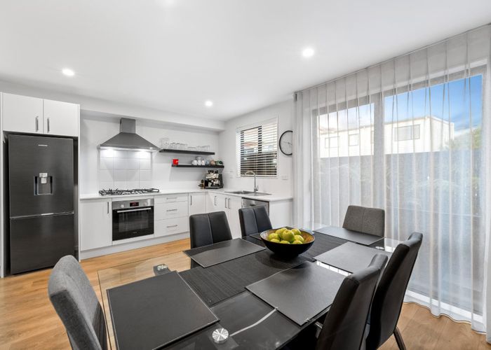  at 12 Autumn Blaze Street, Hobsonville, Waitakere City, Auckland