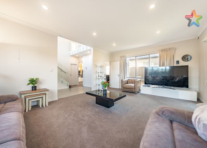  at 60 Whites Line West, Woburn, Lower Hutt