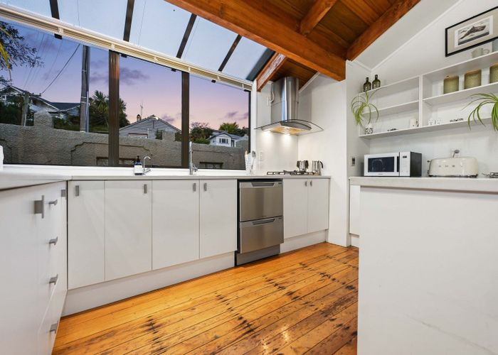  at 363 River Road, Claudelands, Hamilton