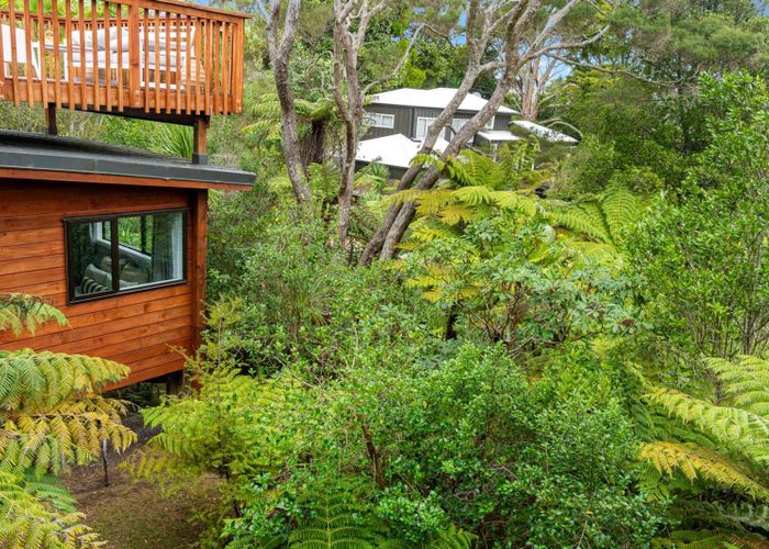  at 12 Wilding Avenue, Northcote Point, North Shore City, Auckland