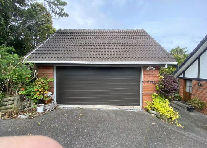  at 33 Newhaven Terrace, Mairangi Bay, Auckland