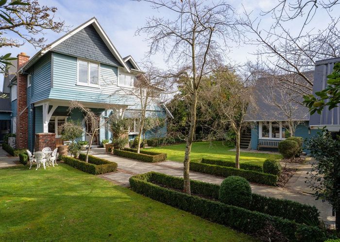  at 27 McDougall Avenue, St. Albans, Christchurch City, Canterbury