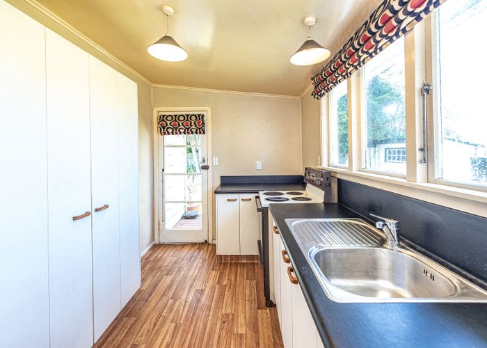  at 10 Cavell Place, Gonville, Whanganui