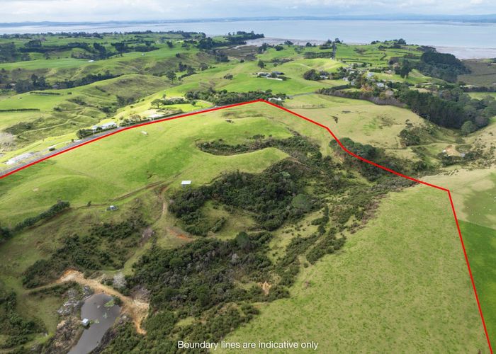  at 3087 Awhitu Road, Waiuku