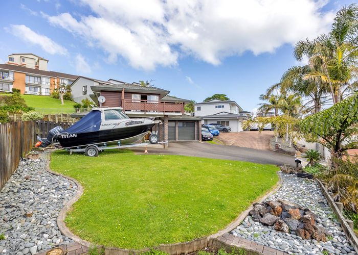  at 8 Beckett Way, Mount Roskill, Auckland