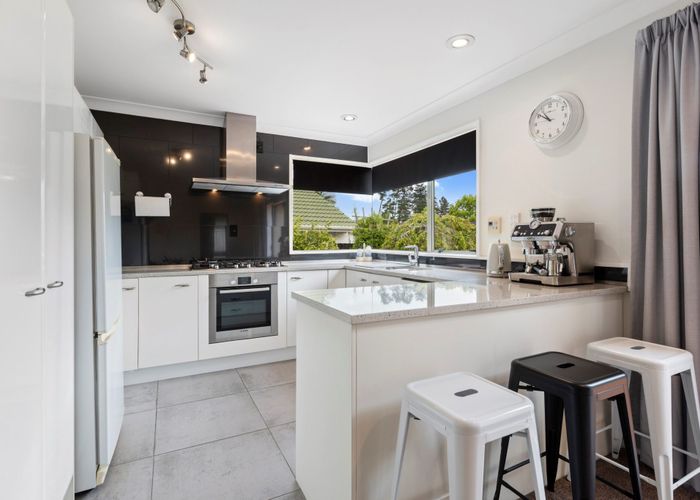  at 9 Solana Court, Botany Downs, Auckland
