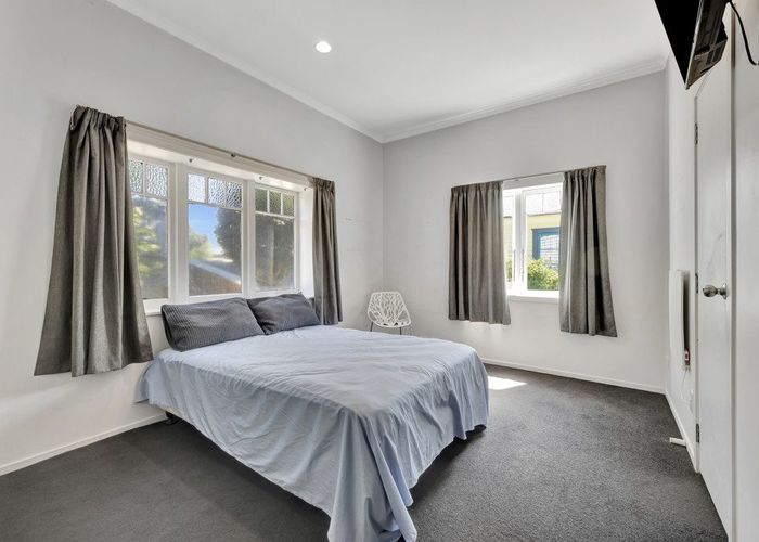  at 87 Lake Road, Frankton, Hamilton