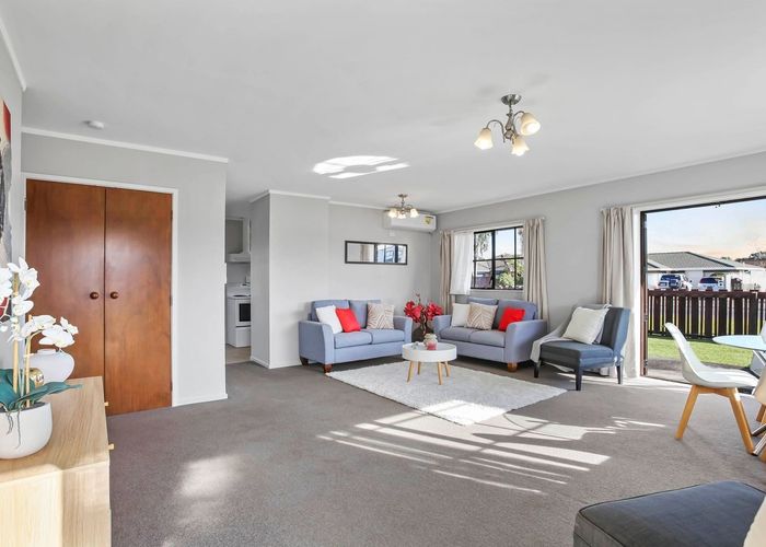  at 1/20 Sturges Rd , Henderson, Waitakere City, Auckland