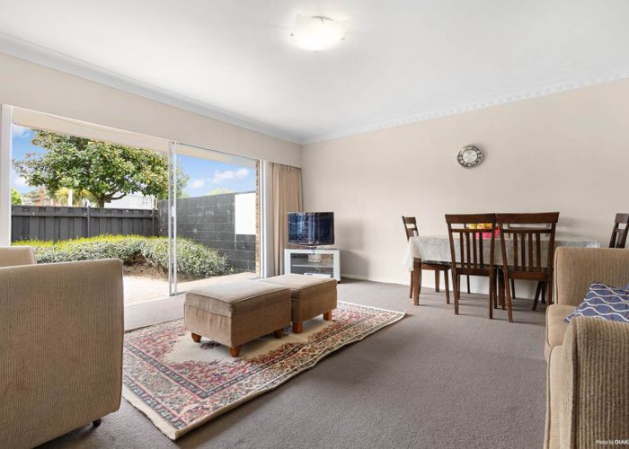  at 1/55 Glenmore Road, Sunnyhills, Auckland