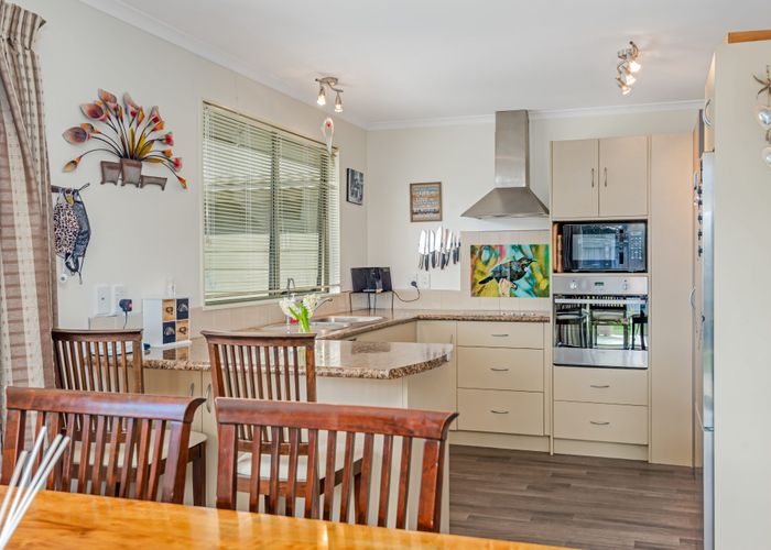  at 10 Seabury Avenue, Foxton Beach, Foxton