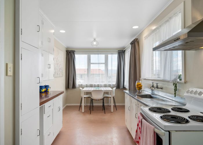  at 17 Caduceus Place, Ascot Park, Porirua, Wellington